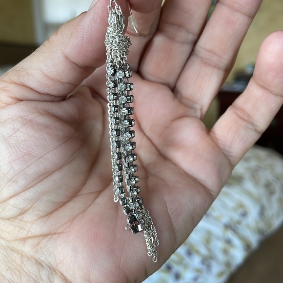 Stella & Dot Vintage long dangly earrings, beautiful! - Picture 3 of 4